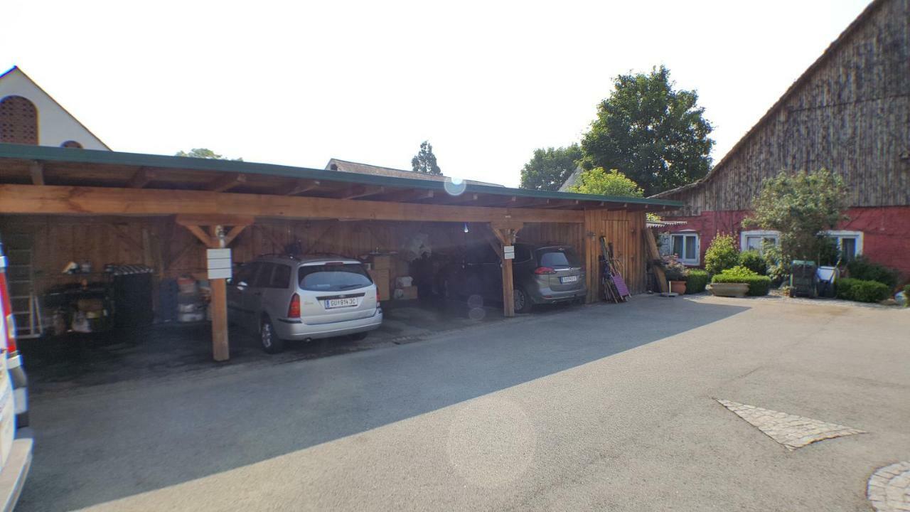 Pension Arkadenhof Unterpremstaetten Bagian luar foto